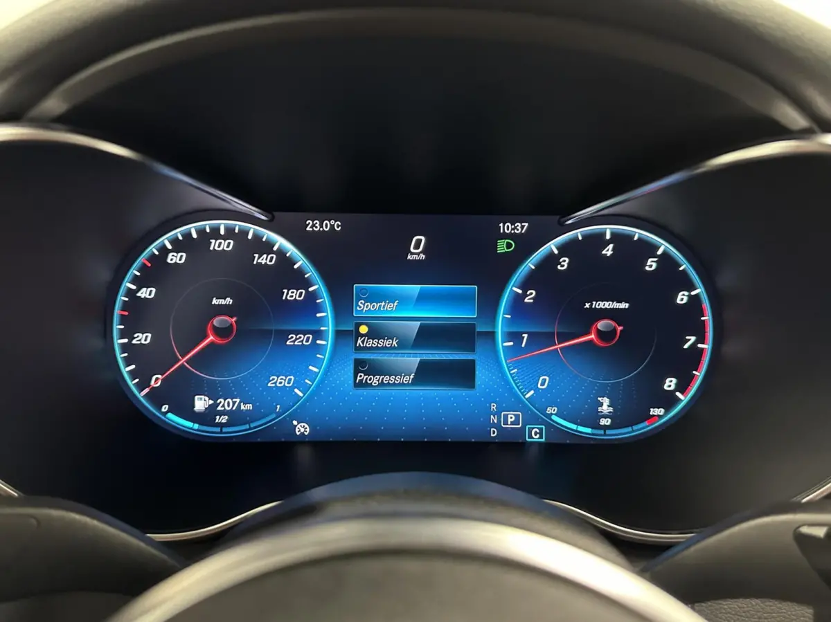 160 Advantage Pack NAVI CAMERA CRAPLAY 37000 KM CRUISE.