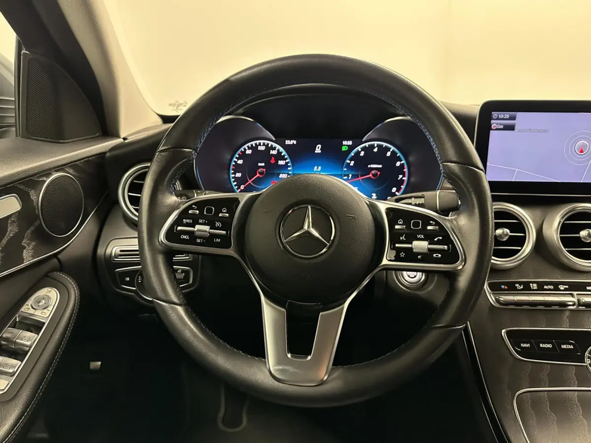 160 Advantage Pack NAVI CAMERA CRAPLAY 37000 KM CRUISE.