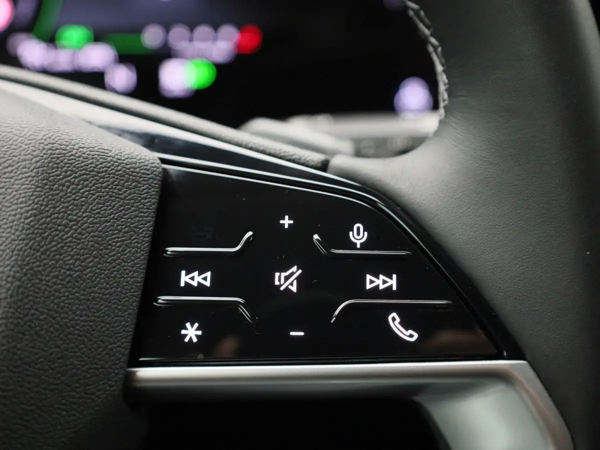 Avant 2.0 quattro S edition 299 PK | Adaptive cruise control | Climate control | 360 graden camera | Dodehoekdetectie | Matrix LED | RS Carbon Styling Pack | Verwarmde voorstoelen | Smartpho