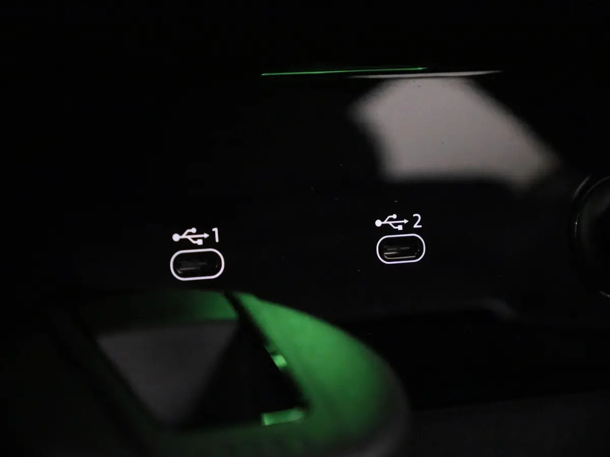 SQ6 quattro 100 kWh 490 PK | Adaptive cruise control | 360 graden camera | Dodehoekdetectie | Bang & Olufsen 3D | Elekt. verstelbare voorstoelen | Climate control | Lichtpakket plus ambient 