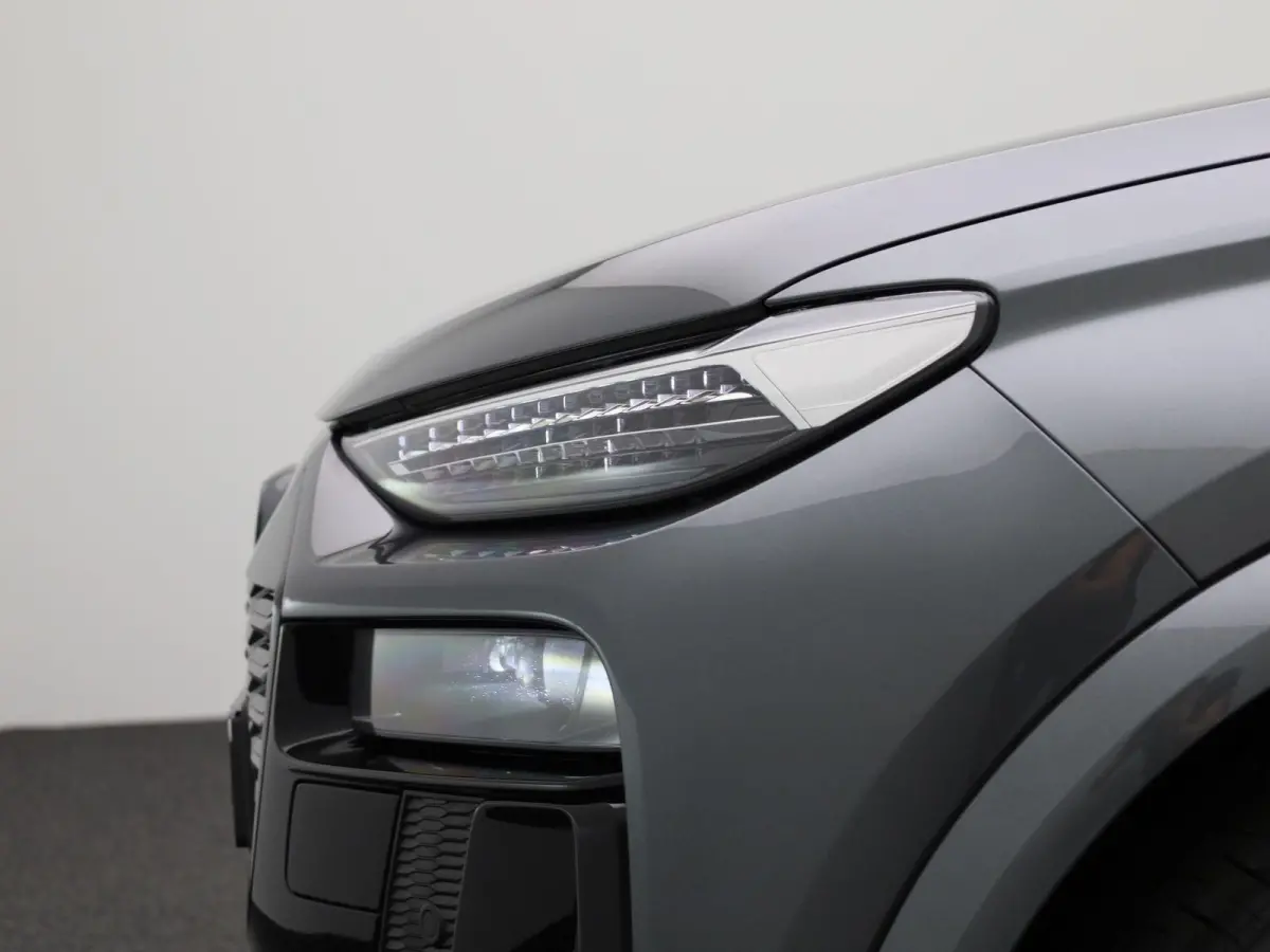 SQ6 quattro 100 kWh 490 PK | Adaptive cruise control | 360 graden camera | Dodehoekdetectie | Bang & Olufsen 3D | Elekt. verstelbare voorstoelen | Climate control | Lichtpakket plus ambient 