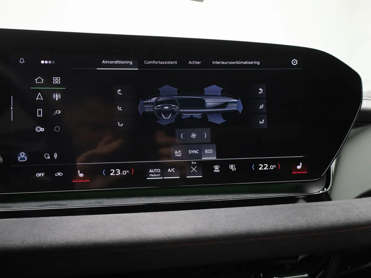 SQ6 quattro 100 kWh 490 PK | Adaptive cruise control | 360 graden camera | Dodehoekdetectie | Bang & Olufsen 3D | Elekt. verstelbare voorstoelen | Climate control | Lichtpakket plus ambient 
