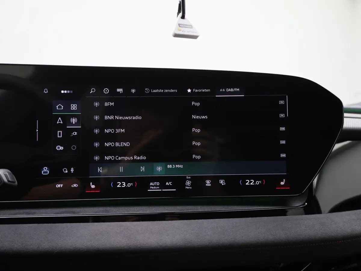 SQ6 quattro 100 kWh 490 PK | Adaptive cruise control | 360 graden camera | Dodehoekdetectie | Bang & Olufsen 3D | Elekt. verstelbare voorstoelen | Climate control | Lichtpakket plus ambient 