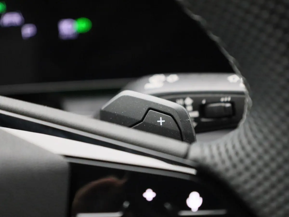 SQ6 quattro 100 kWh 490 PK | Adaptive cruise control | 360 graden camera | Dodehoekdetectie | Bang & Olufsen 3D | Elekt. verstelbare voorstoelen | Climate control | Lichtpakket plus ambient 