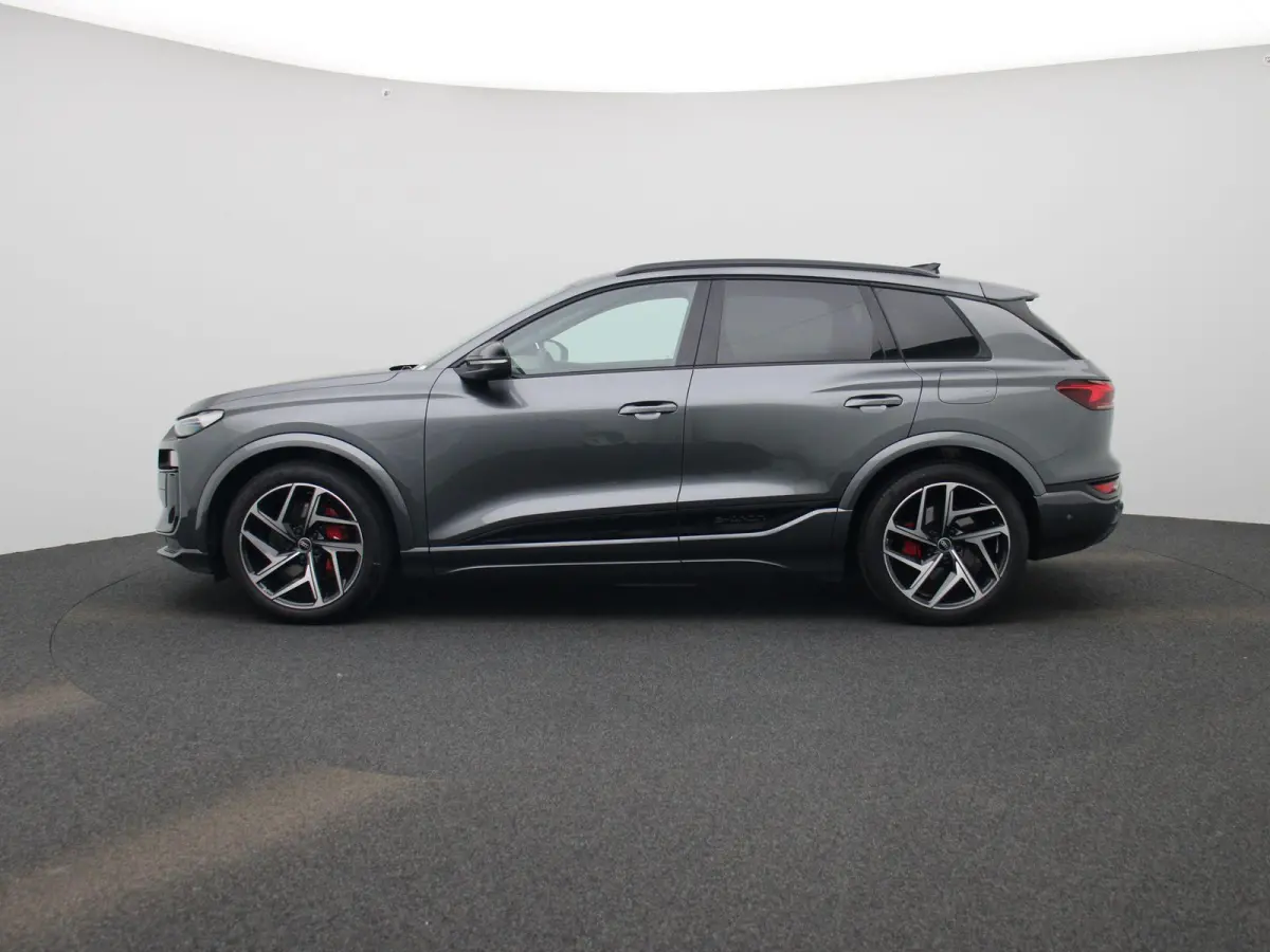 SQ6 quattro 100 kWh | Adaptive cruise control | 360 graden camera | Dodehoekdetectie | Bang & Olufsen 3D | Elekt. verstelbare voorstoelen | Climate control | Lichtpakket plus ambient light |