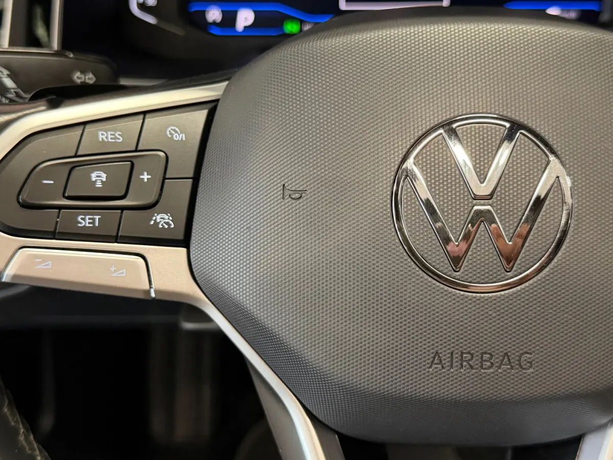 1.0 TSI R-Line|CAR-PLAY|PANORAMA|ECC AIRCO