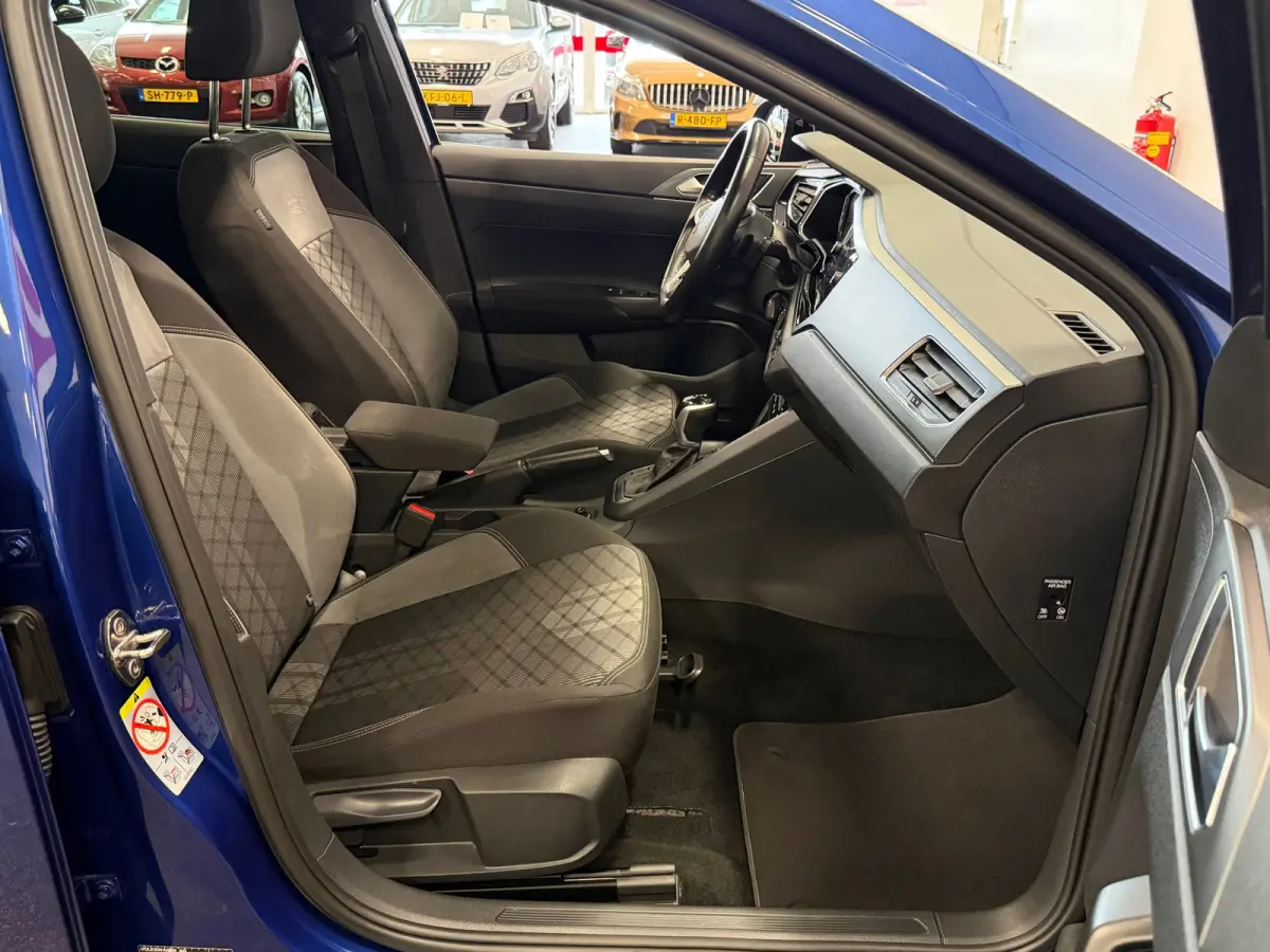 1.0 TSI R-Line|CAR-PLAY|PANORAMA|ECC AIRCO