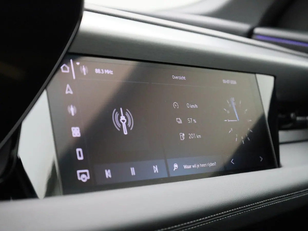 edition quattro 100 kWh 387 PK | Adaptive cruise control | Glazen panoramadak | Bang & Olufsen | Luchtvering | Dodehoekdetectie | 360 graden camera | Stuurverwarming | Stoelverwarming voor &