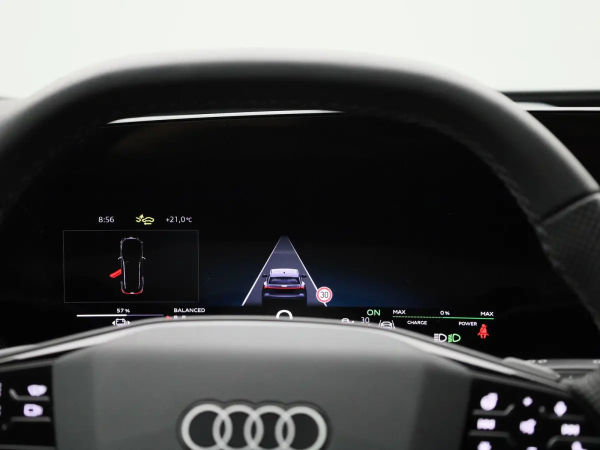 edition quattro 100 kWh 387 PK | Adaptive cruise control | Glazen panoramadak | Bang & Olufsen | Luchtvering | Dodehoekdetectie | 360 graden camera | Stuurverwarming | Stoelverwarming voor &