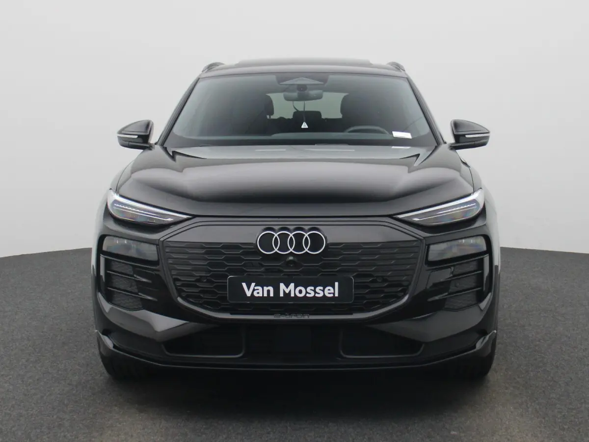 edition quattro 100 kWh 387 PK | Adaptive cruise control | Glazen panoramadak | Bang & Olufsen | Luchtvering | Dodehoekdetectie | 360 graden camera | Stuurverwarming | Stoelverwarming voor &