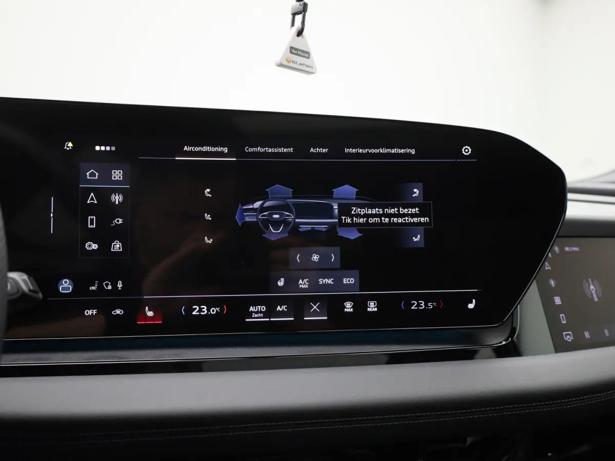 edition quattro 100 kWh 387 PK | Adaptive cruise control | Glazen panoramadak | Bang & Olufsen | Luchtvering | Dodehoekdetectie | 360 graden camera | Stuurverwarming | Stoelverwarming voor &