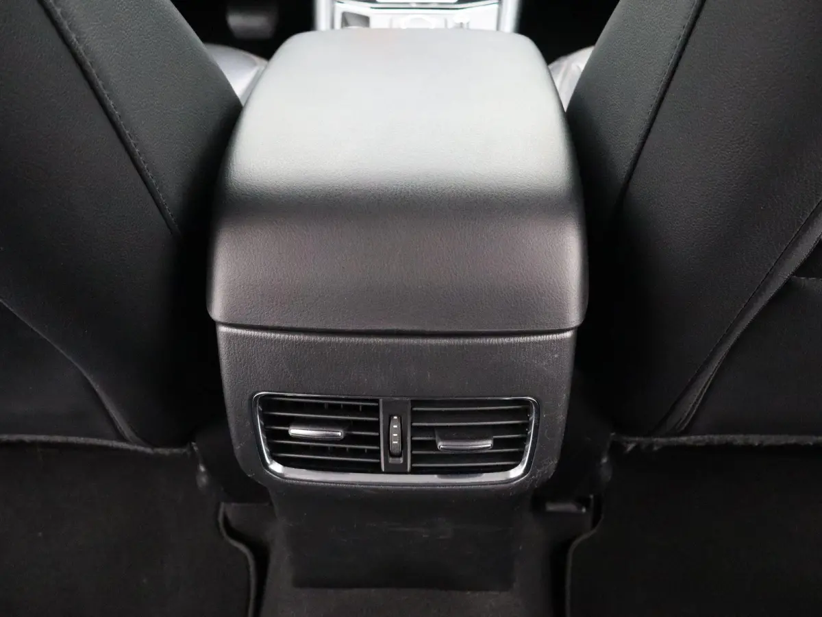 2.0 SkyActiv-G 165 Skylease GT | Automaat | Lederen Bekleding | Navigatie | Bluetooth Telefonie | 2.000KG Trekgewicht |