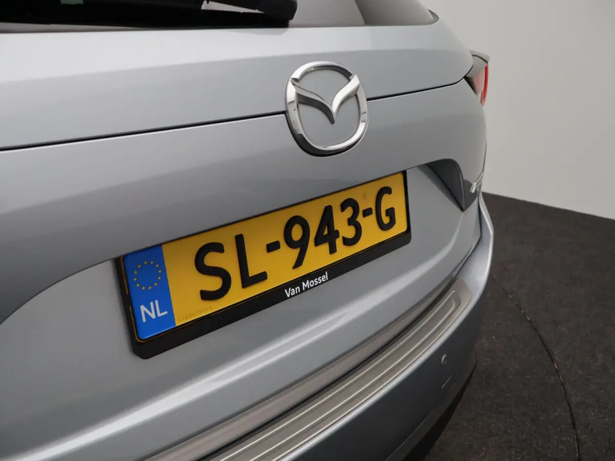 2.0 SkyActiv-G 165 Skylease GT | Automaat | Lederen Bekleding | Navigatie | Bluetooth Telefonie | 2.000KG Trekgewicht |