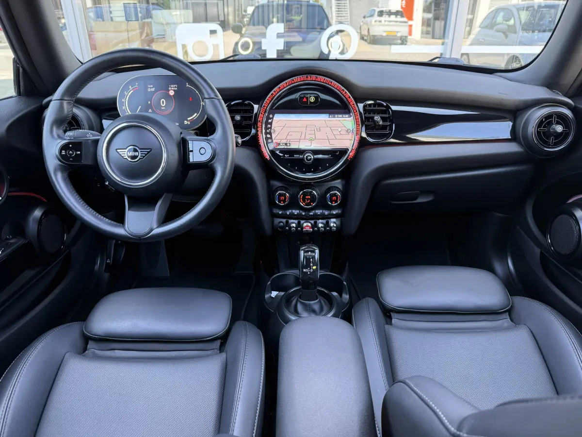 1.5 Cooper Pano/Leder/Camera