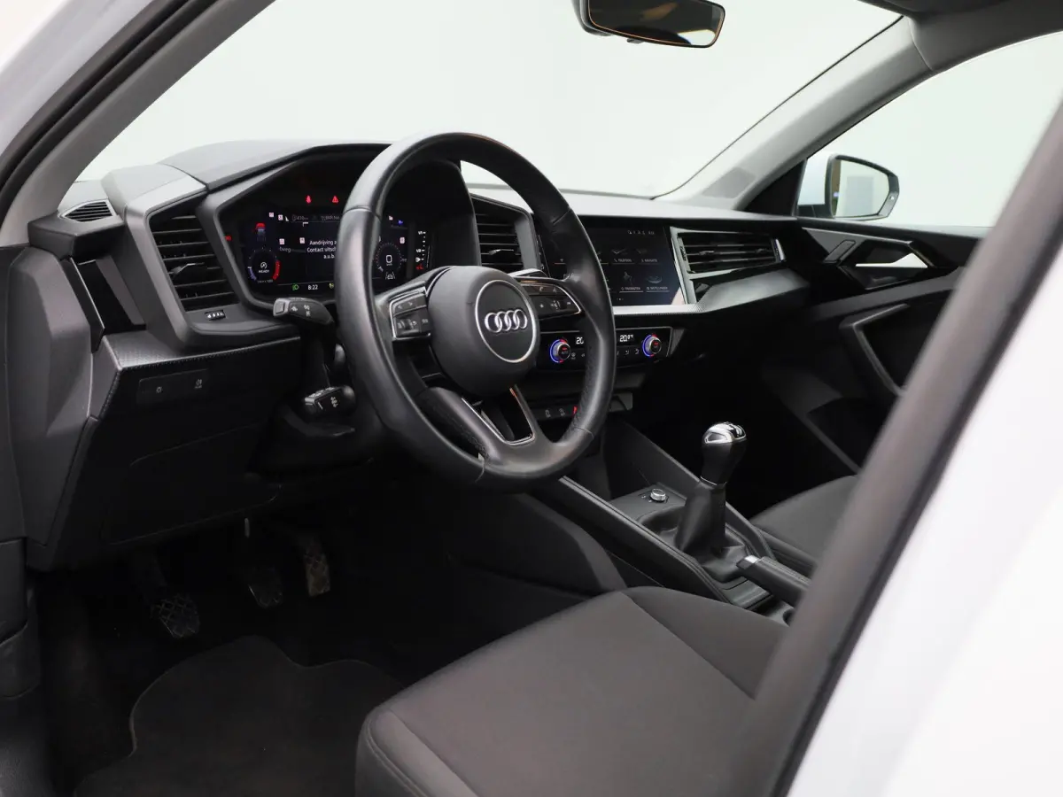 25 TFSI Pro Line 95 PK | Navigatie | Cruise Control | Parkeersensoren | Audi smartphone interface | Buitenspiegels inklapbaar | Climate Control |