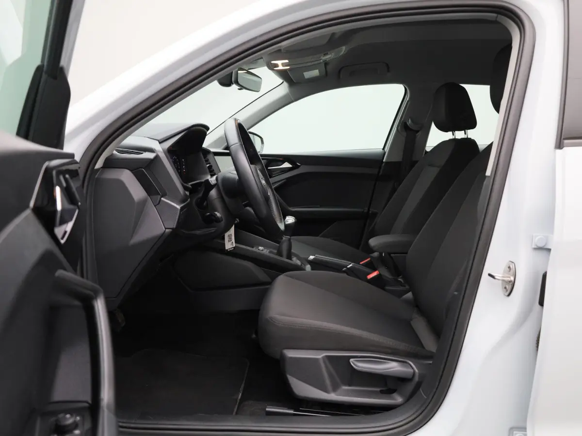25 TFSI Pro Line 95 PK | Navigatie | Cruise Control | Parkeersensoren | Audi smartphone interface | Buitenspiegels inklapbaar | Climate Control |
