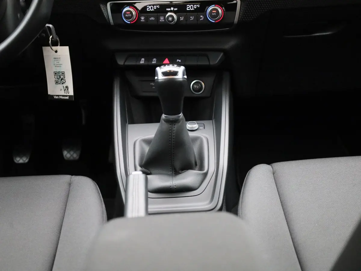 25 TFSI Pro Line 95 PK | Navigatie | Cruise Control | Parkeersensoren | Audi smartphone interface | Buitenspiegels inklapbaar | Climate Control |