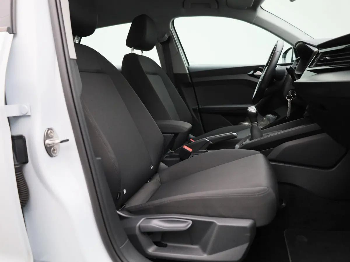25 TFSI Pro Line 95 PK | Navigatie | Cruise Control | Parkeersensoren | Audi smartphone interface | Buitenspiegels inklapbaar | Climate Control |