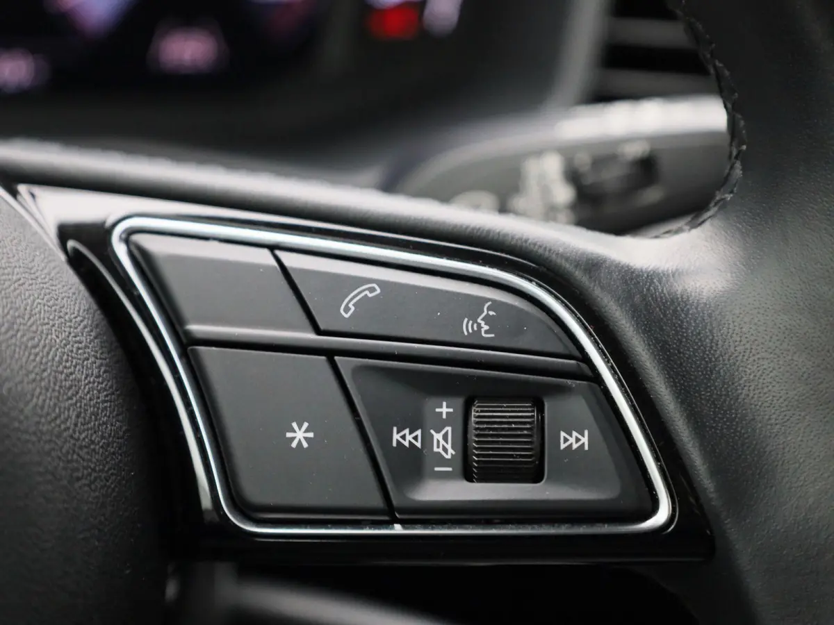 25 TFSI Pro Line 95 PK | Navigatie | Cruise Control | Parkeersensoren | Audi smartphone interface | Buitenspiegels inklapbaar | Climate Control |