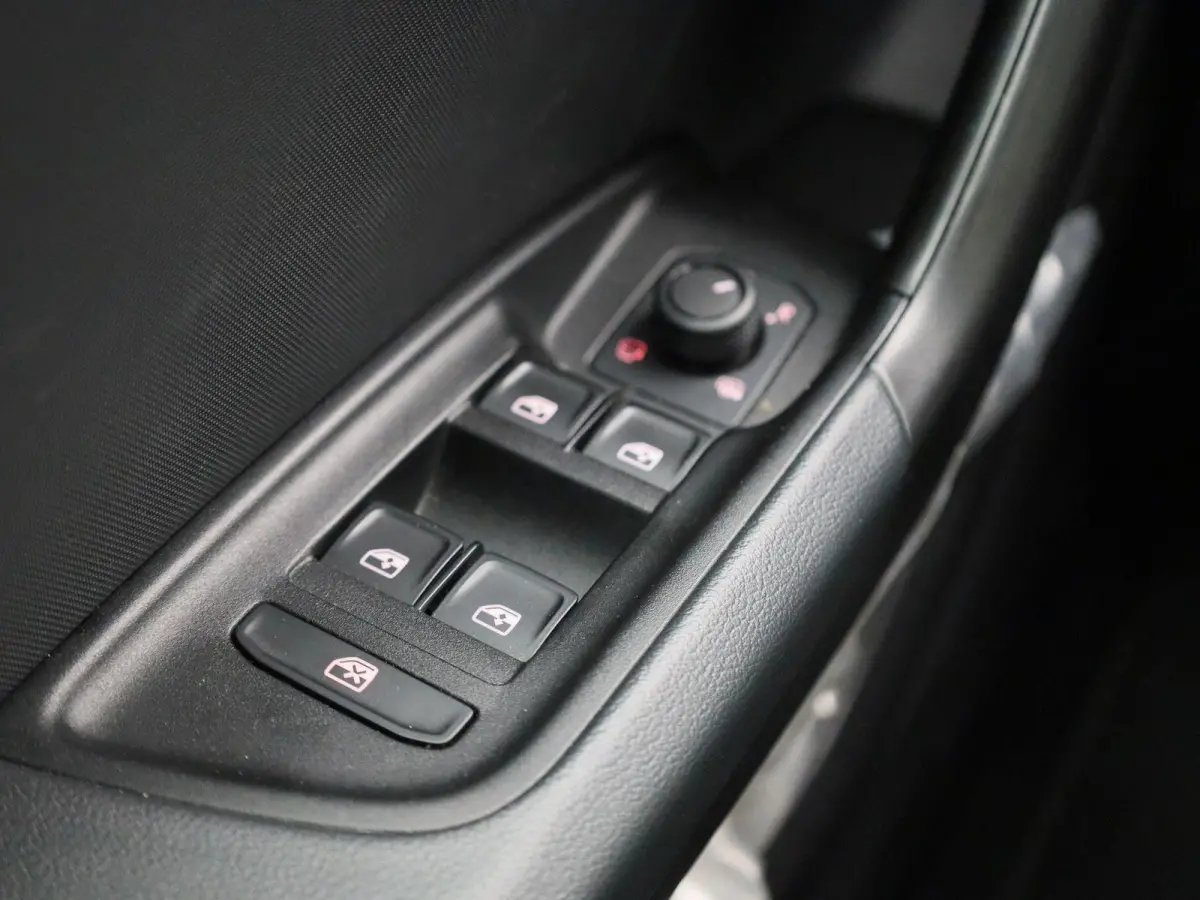 25 TFSI Pro Line 95 PK | Navigatie | Cruise Control | Parkeersensoren | Audi smartphone interface | Buitenspiegels inklapbaar | Climate Control |