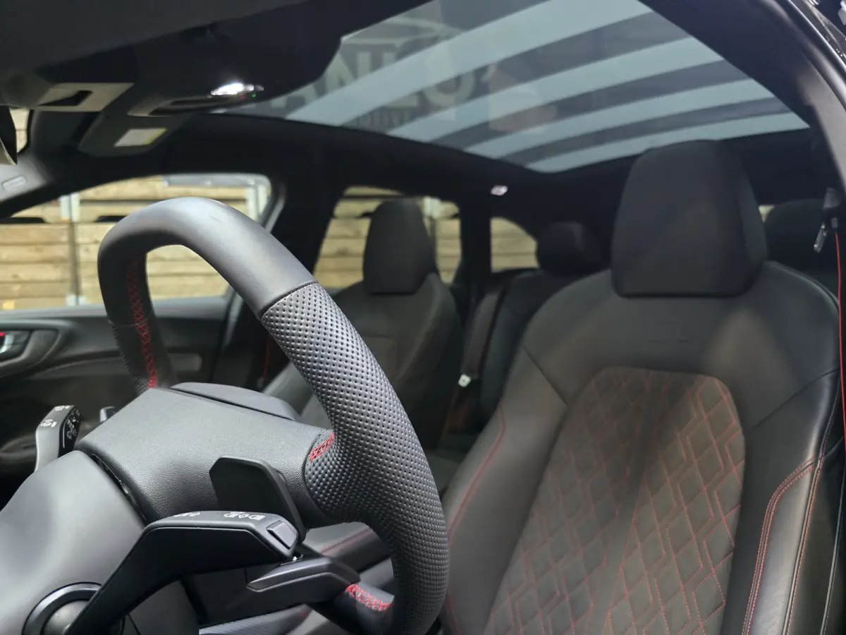 Avant 2.0 quattro S edition Competition Pano Bijrijders display Trekhaak 19"LM