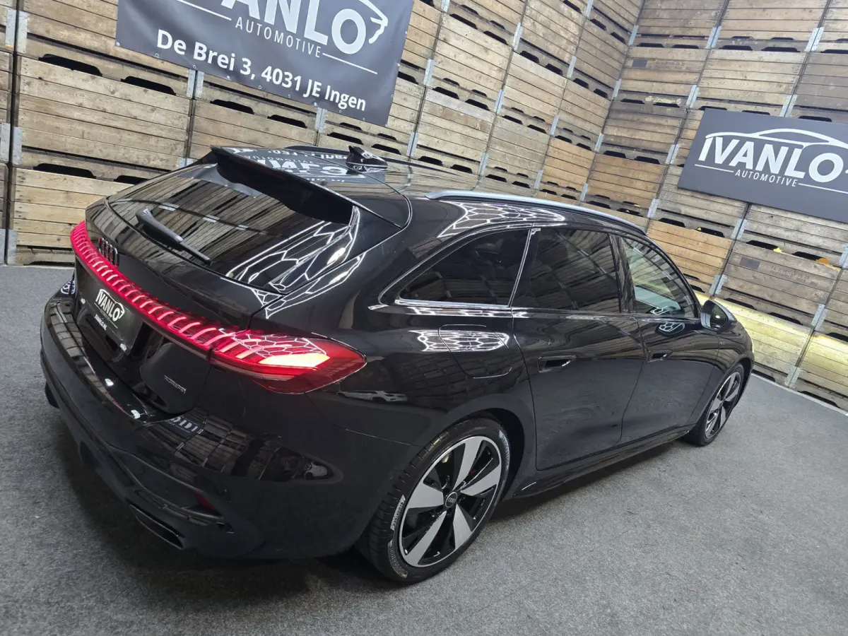 Avant 2.0 quattro S edition Competition Pano Bijrijders display Trekhaak 19"LM
