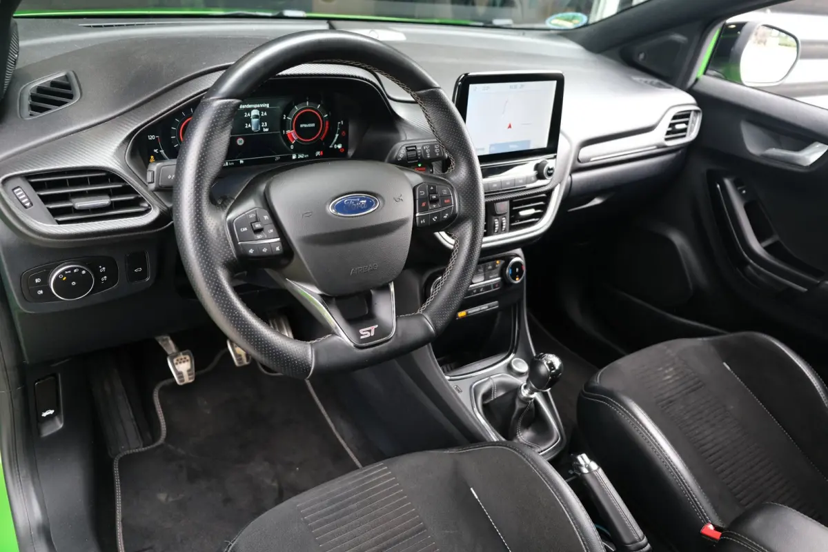 1.5 EcoBoost ST-X PERFORMANCE Navi Trek Cam B&O Leder