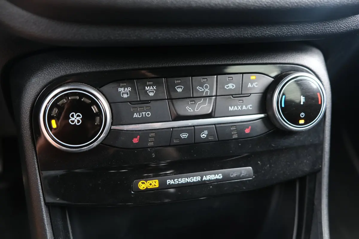 1.5 EcoBoost ST-X PERFORMANCE Navi Trek Cam B&O Leder
