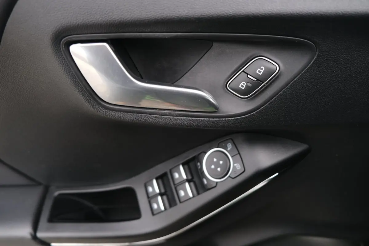 1.5 EcoBoost ST-X PERFORMANCE Navi Trek Cam B&O Leder
