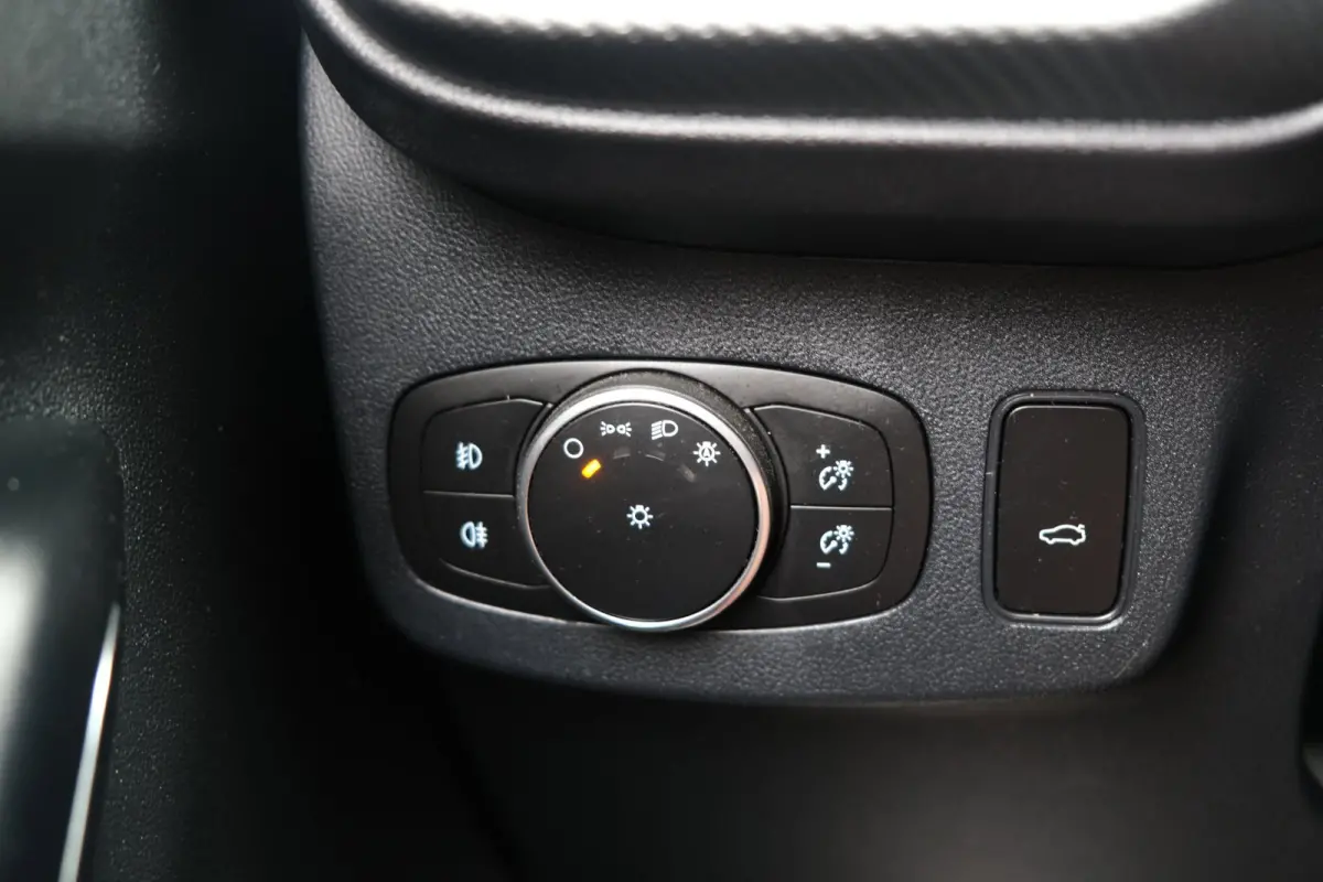 1.5 EcoBoost ST-X PERFORMANCE Navi Trek Cam B&O Leder