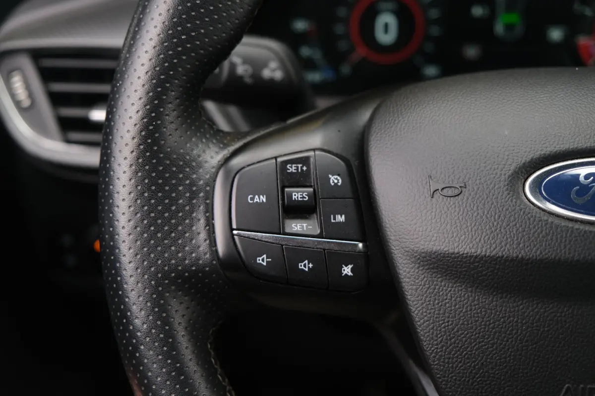 1.5 EcoBoost ST-X PERFORMANCE Navi Trek Cam B&O Leder