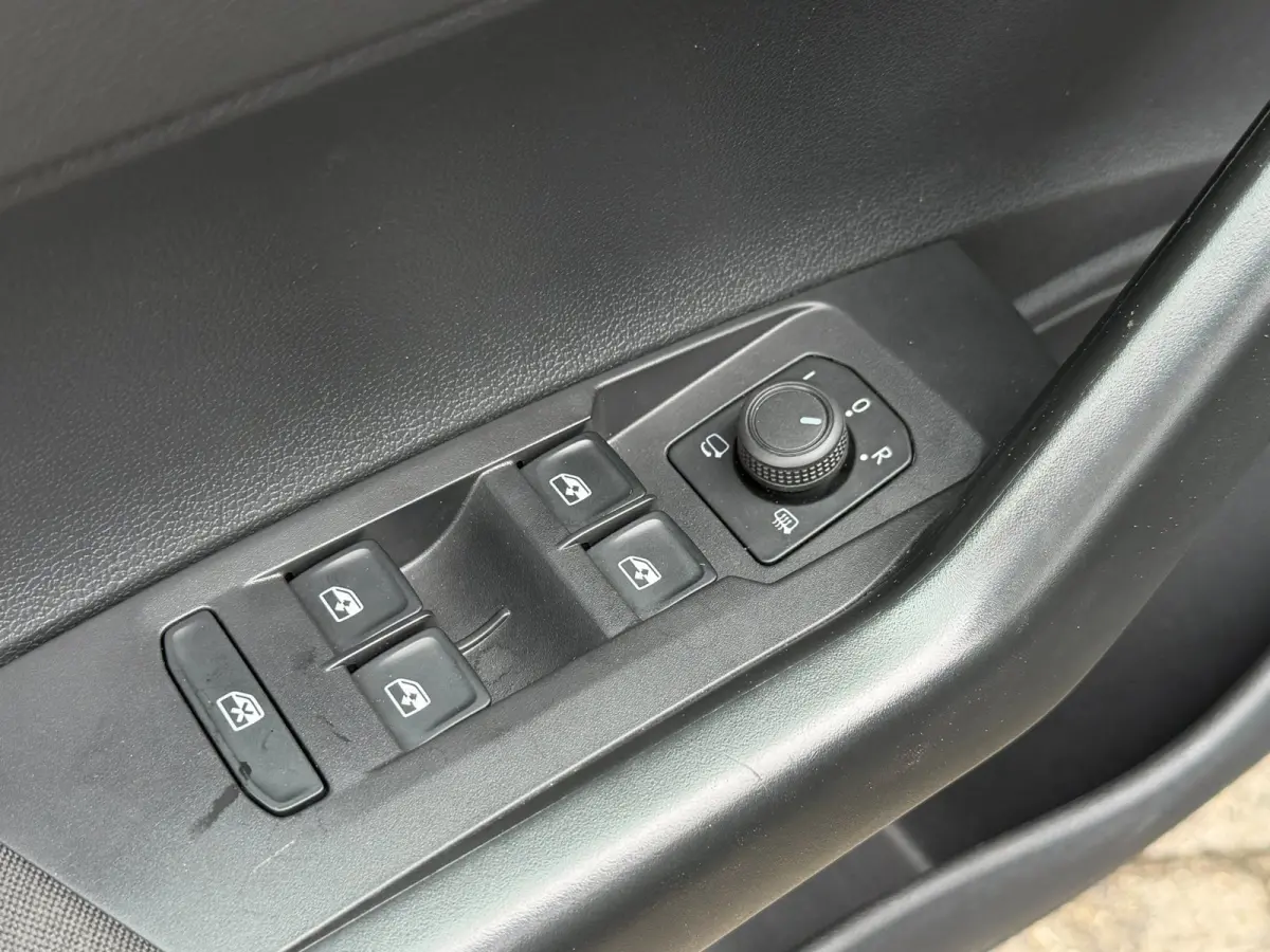 1.0 TSI Life Business l ACC l CARPLAY