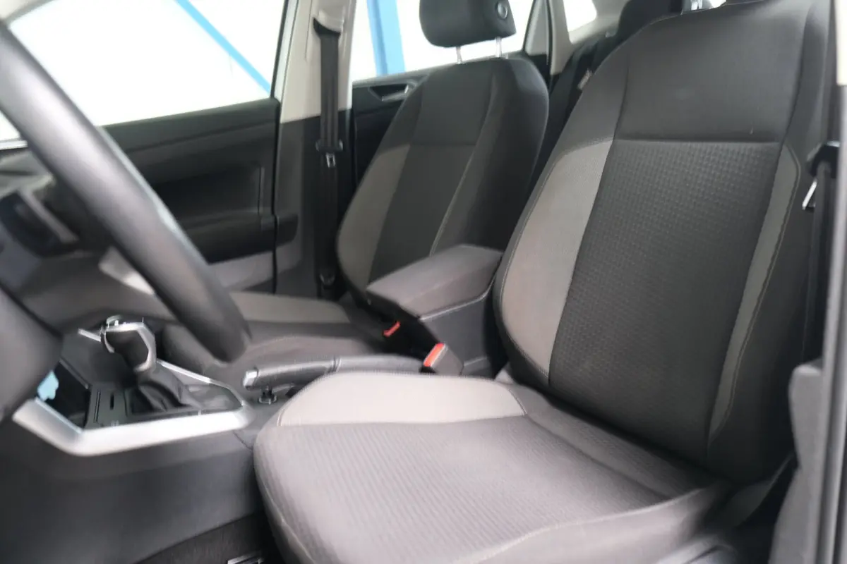 1.0 TSI Life Automaat - N.A.P. Airco, Cruise, Navi, PDC, Carplay, Virtual display.