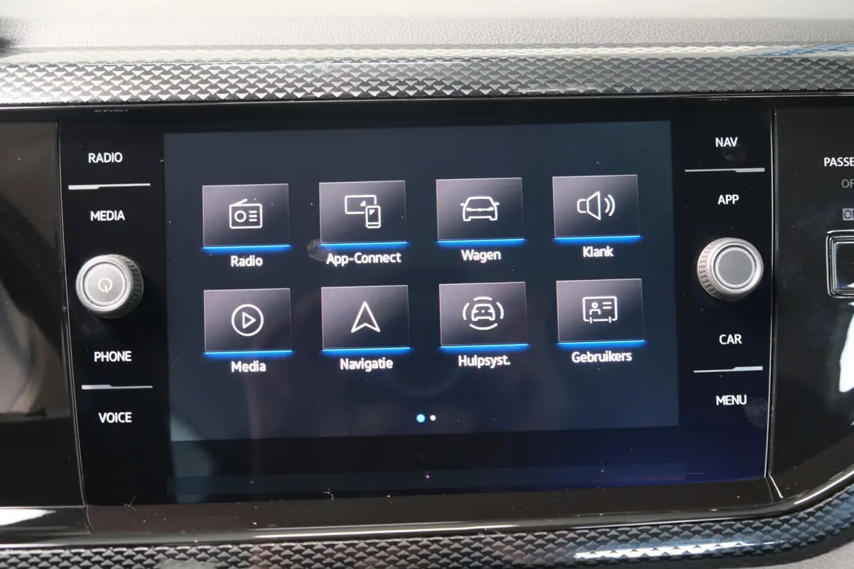 1.0 TSI Life Automaat - N.A.P. Airco, Cruise, Navi, PDC, Carplay, Virtual display.