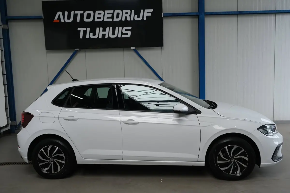 1.0 TSI Life Automaat - N.A.P. Airco, Cruise, Navi, PDC, Carplay, Virtual display.
