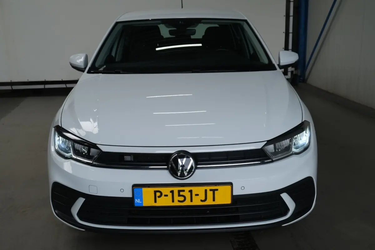 1.0 TSI Life Automaat - N.A.P. Airco, Cruise, Navi, PDC, Carplay, Virtual display.