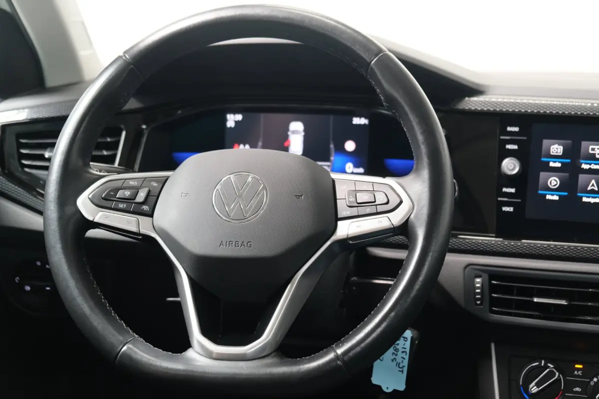 1.0 TSI Life Automaat - N.A.P. Airco, Cruise, Navi, PDC, Carplay, Virtual display.
