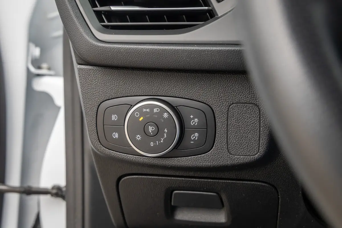 1.0 EcoBoost ST Line Business | Trekhaak | Apple Carplay/Android Auto | Parkeersensoren Voor/Achter | Lane Asist | | Apple Carplay/Android Auto|telefoonintegratie premium | Parkeersensor ach