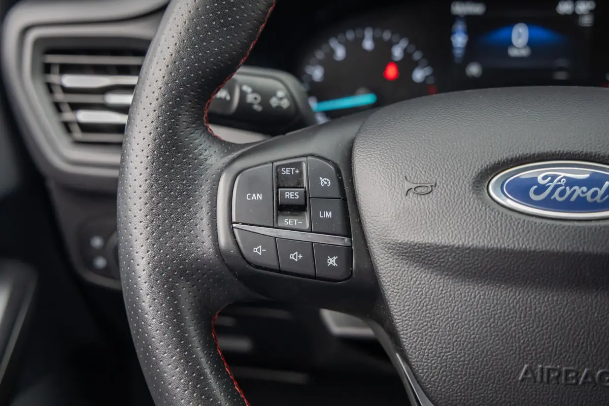 1.0 EcoBoost ST Line Business | Trekhaak | Apple Carplay/Android Auto | Parkeersensoren Voor/Achter | Lane Asist | | Apple Carplay/Android Auto|telefoonintegratie premium | Parkeersensor ach