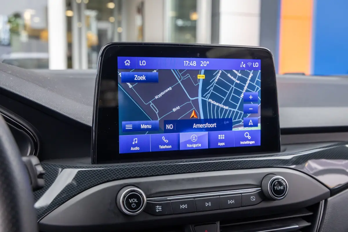 1.0 EcoBoost ST Line Business | Trekhaak | Apple Carplay/Android Auto | Parkeersensoren Voor/Achter | Lane Asist | | Apple Carplay/Android Auto|telefoonintegratie premium | Parkeersensor ach