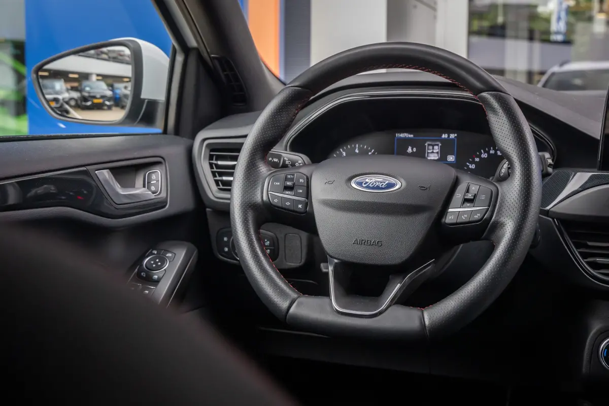 1.0 EcoBoost ST Line Business | Trekhaak | Apple Carplay/Android Auto | Parkeersensoren Voor/Achter | Lane Asist | | Apple Carplay/Android Auto|telefoonintegratie premium | Parkeersensor ach
