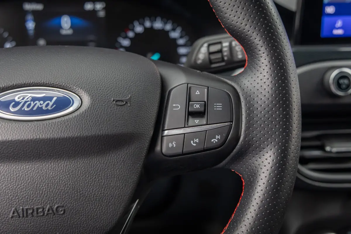 1.0 EcoBoost ST Line Business | Trekhaak | Apple Carplay/Android Auto | Parkeersensoren Voor/Achter | Lane Asist | | Apple Carplay/Android Auto|telefoonintegratie premium | Parkeersensor ach