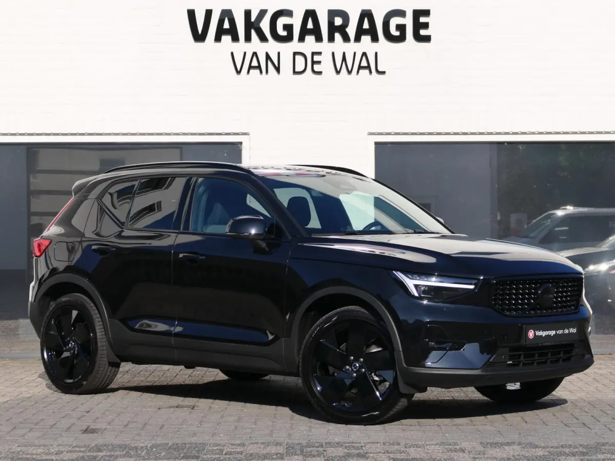 2.0 B3 Plus Black | Harman/Kardon | Memory | Stoel/stuurverwarming | Apple-/Android Carplay | 20 inch zwarte velgen | Draadloze telefoon oplader | Google | BLIS | ACC
