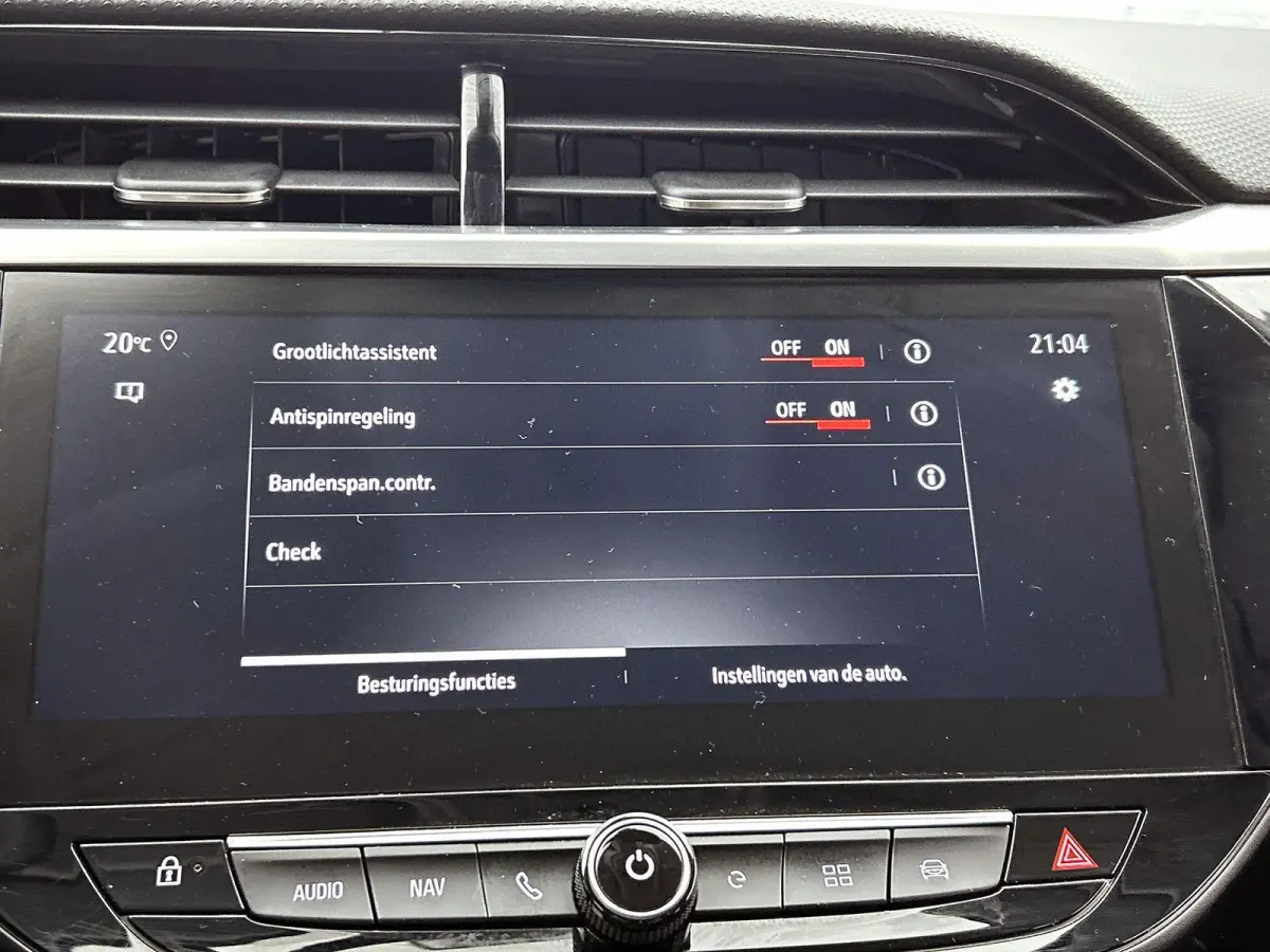 e-Launch Edition 50 kWh Adaptieve Cruise | Stuur + Stoelverwarming | Apple Carplay Android Auto | 17'' | Camera | Draadloos laden |