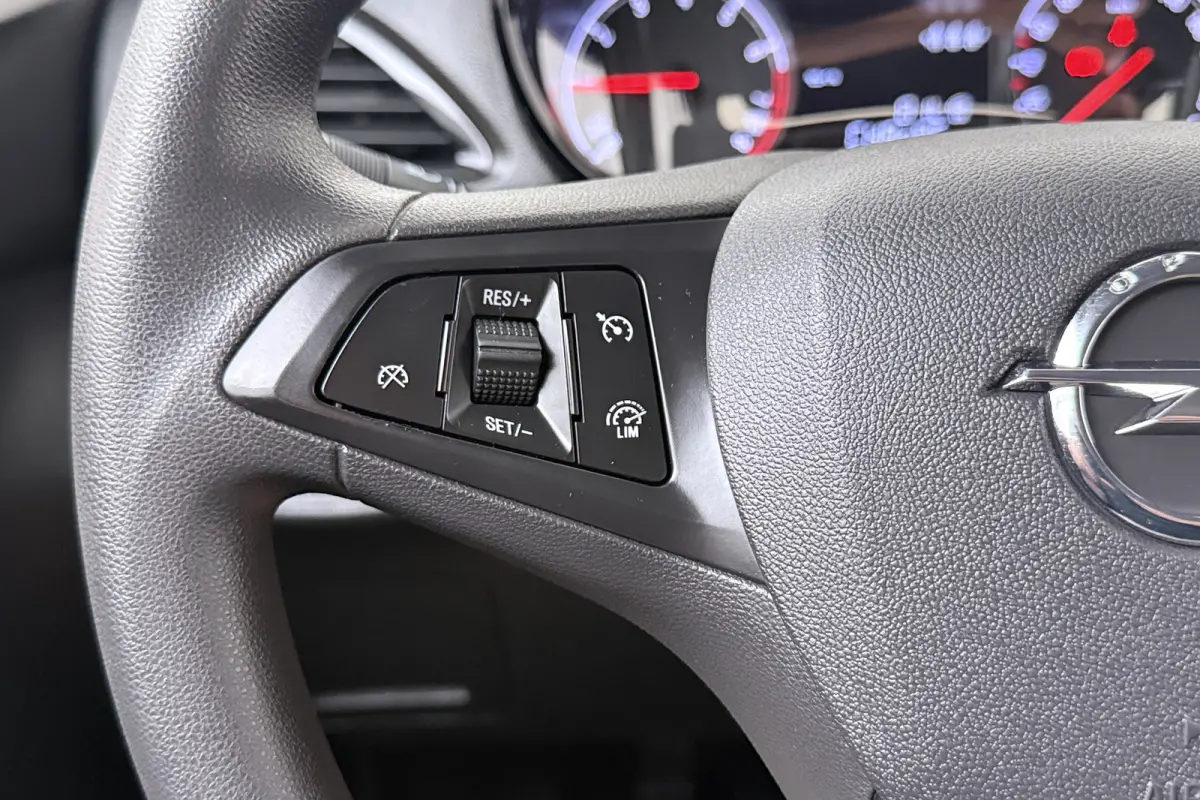1.0 ecoFLEX Edition Cruise Bluetooth Airco