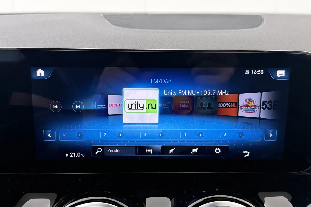 250 Business Solution Luxury 67 kWh (SOH 94%) Sfeerverlichting Camera Cruise