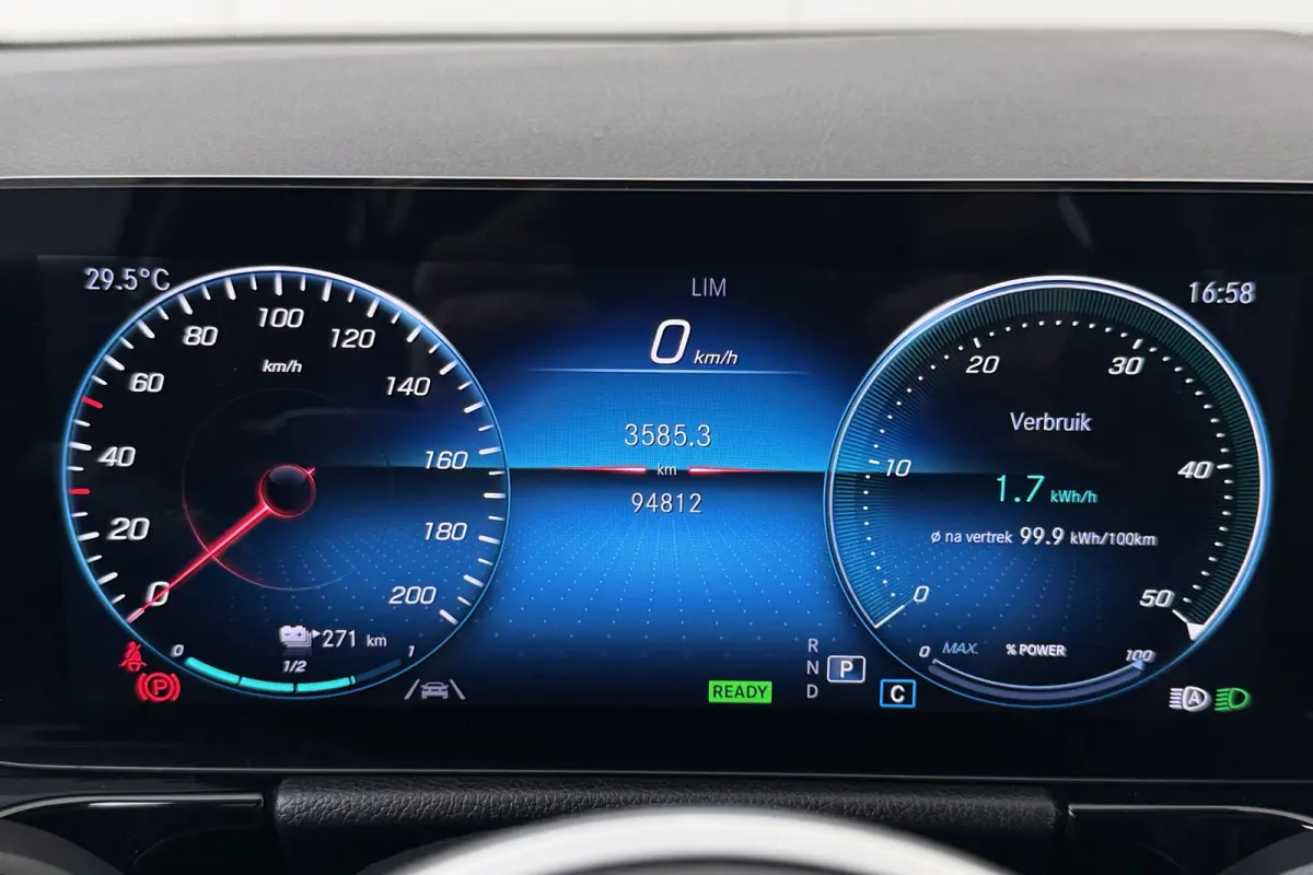 250 Business Solution Luxury 67 kWh (SOH 94%) Sfeerverlichting Camera Cruise