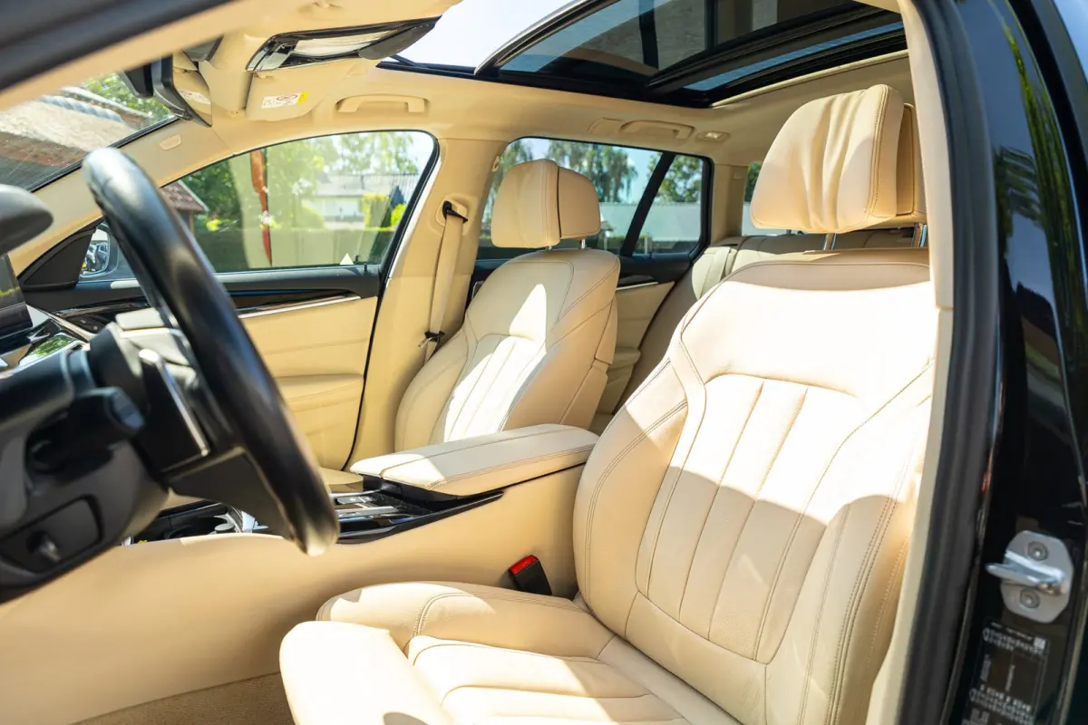 520i High Executive I Comfort I Hud I Panoramadak I Keurige nette auto