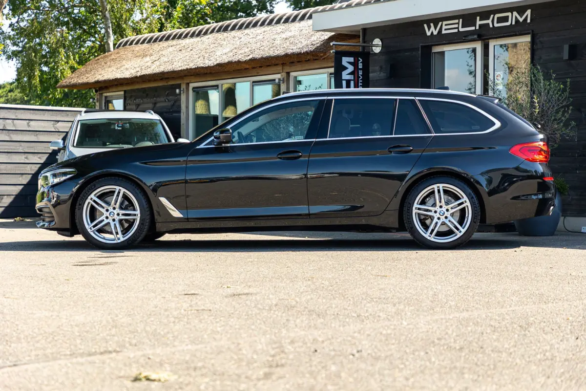 520i High Executive I Comfort I Hud I Panoramadak I Keurige nette auto