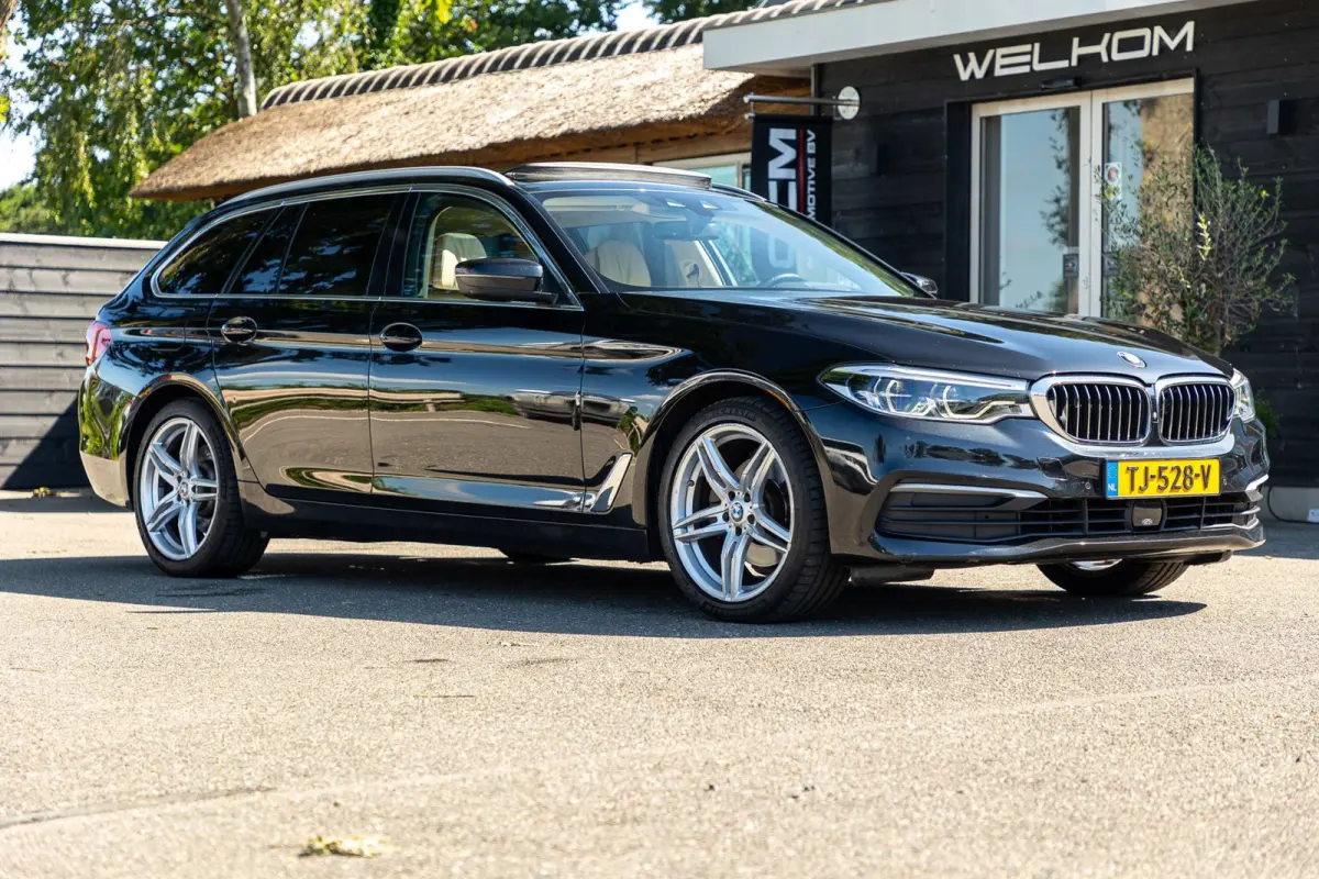 520i High Executive I Comfort I Hud I Panoramadak I Keurige nette auto